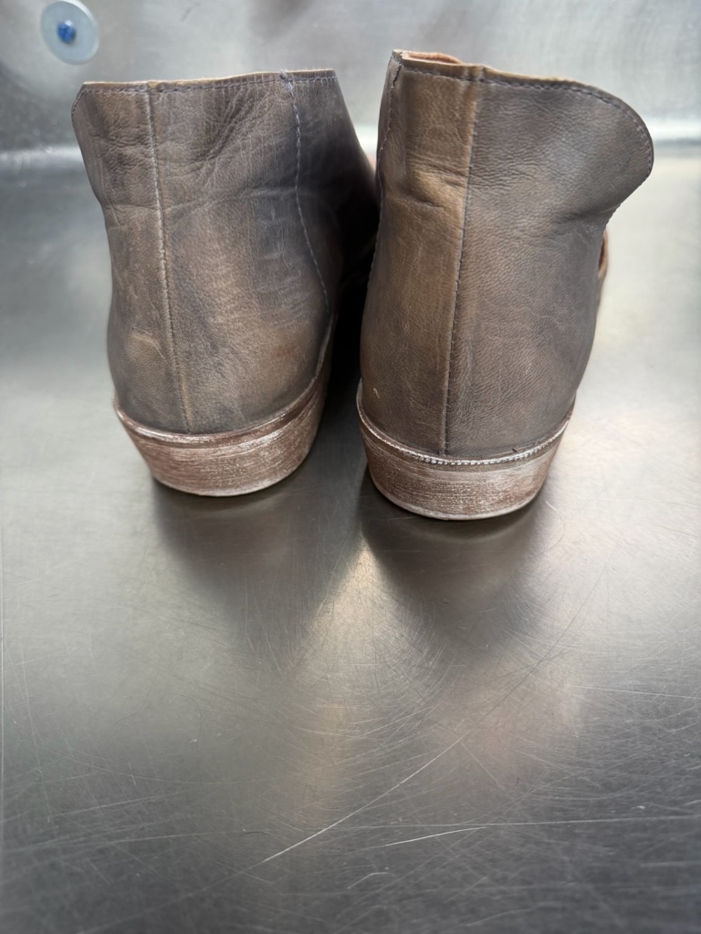 Free People Mont Blanc Asymmetrical Leather Flats Size 39 EU / 8.5 US - Picture 8 of 9